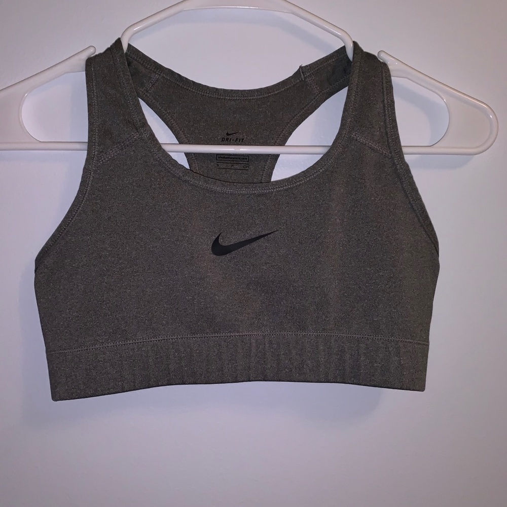 Nike sports bra PRICEDROP